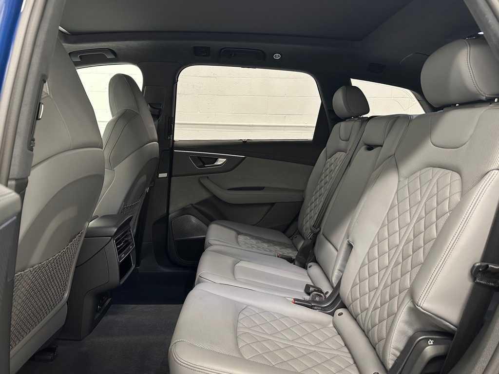 used 2025 Audi SQ7 car, priced at $89,999
