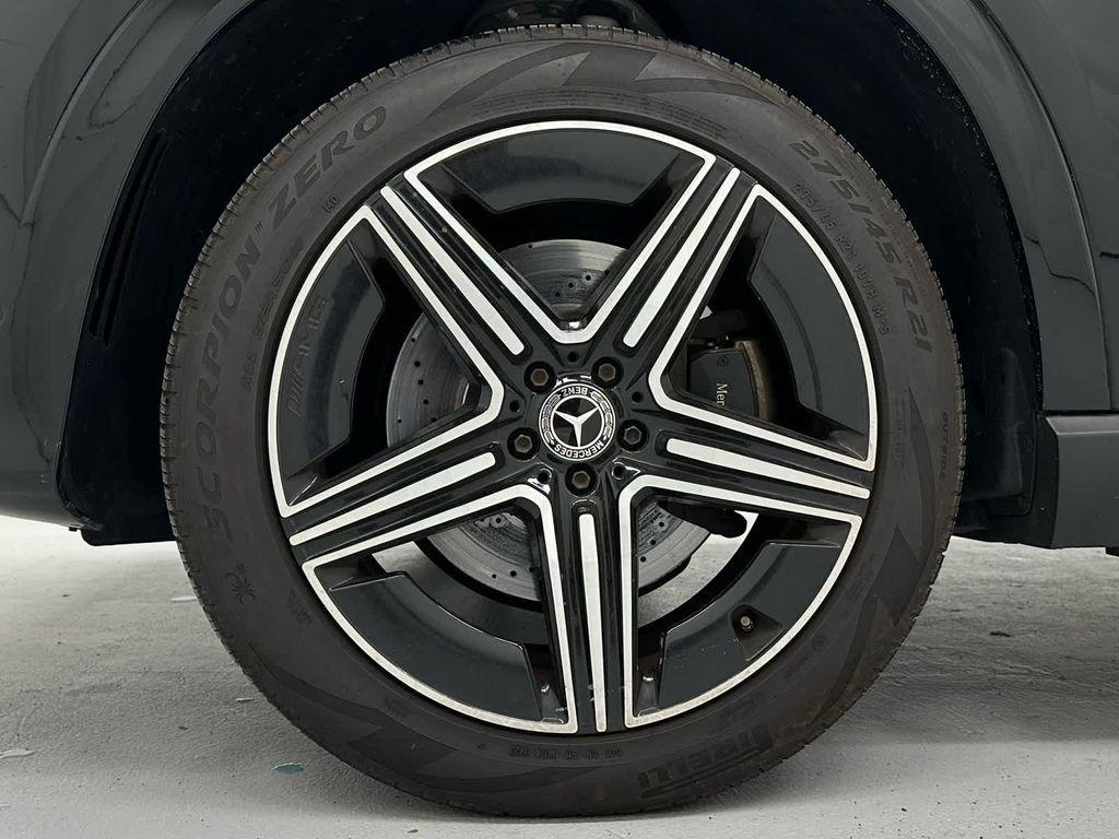 used 2024 Mercedes-Benz GLE 580 car, priced at $69,997