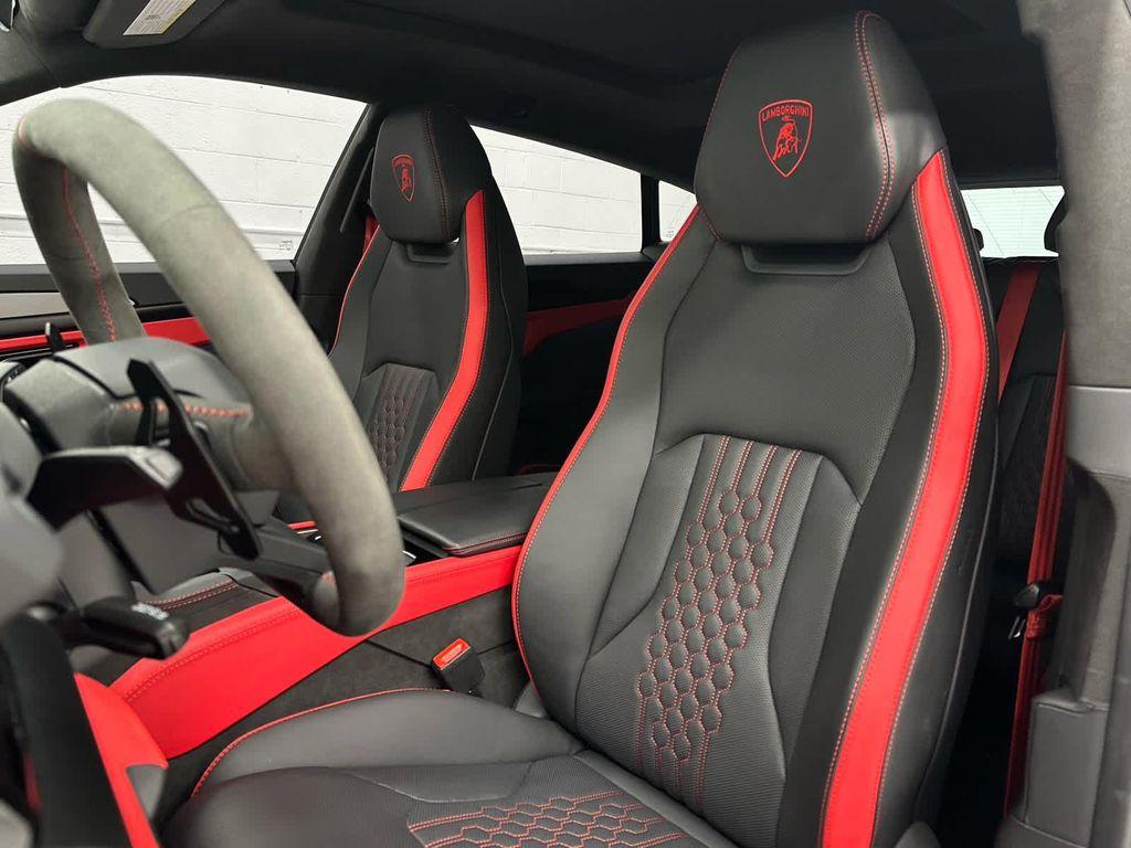 used 2025 Lamborghini Urus car, priced at $325,897