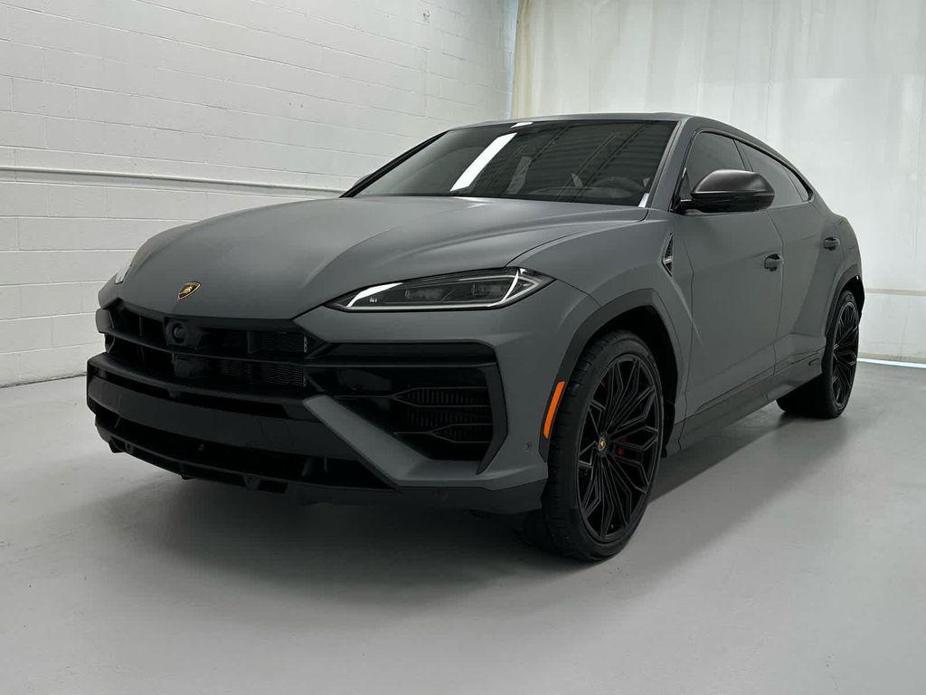 used 2025 Lamborghini Urus car, priced at $325,897
