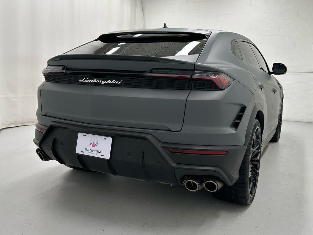 used 2025 Lamborghini Urus car, priced at $325,897