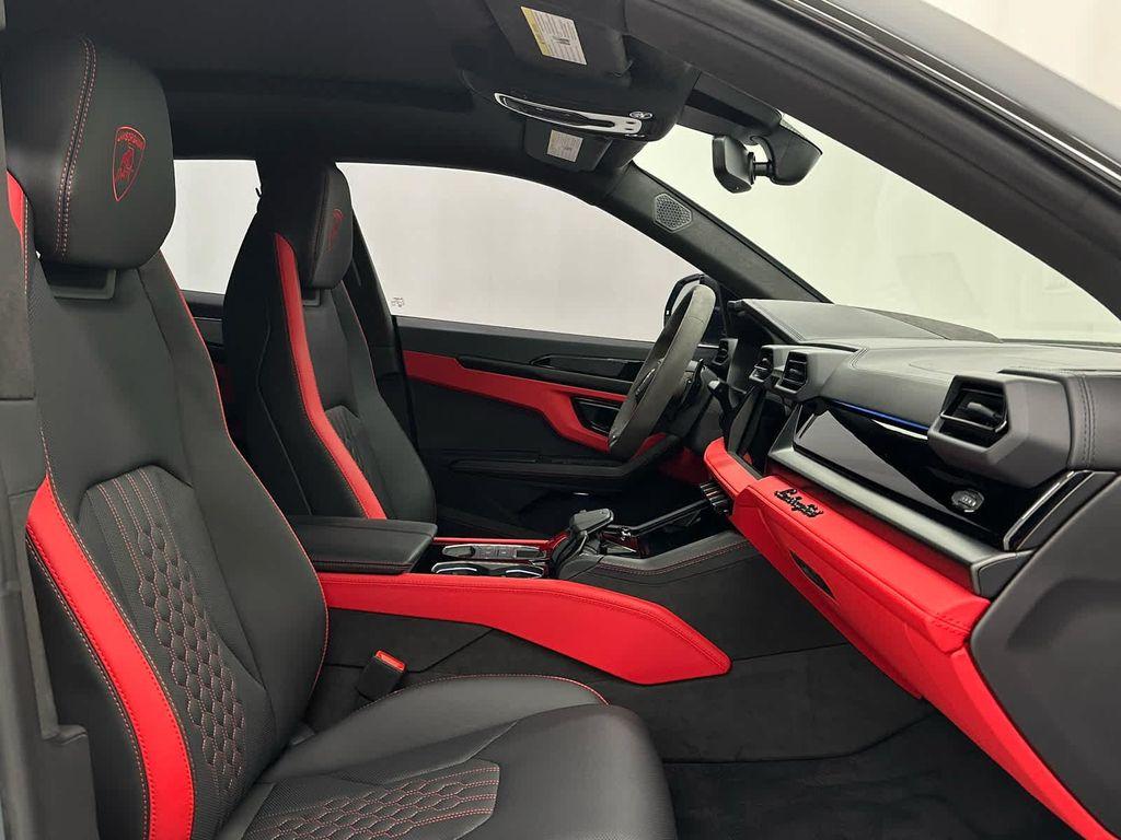 used 2025 Lamborghini Urus car, priced at $325,897
