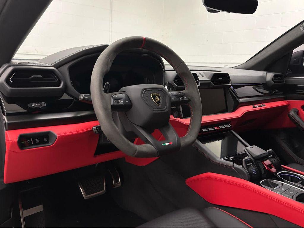 used 2025 Lamborghini Urus car, priced at $325,897