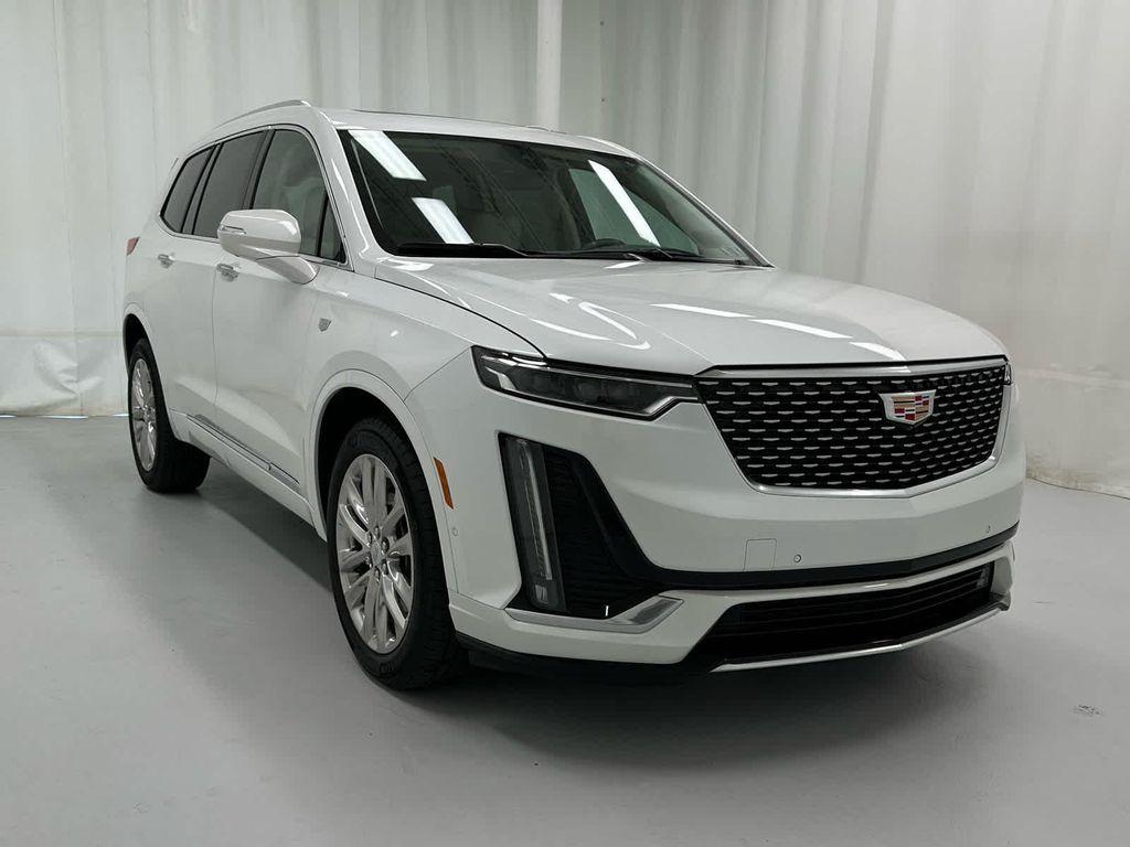used 2023 Cadillac XT6 car, priced at $43,897