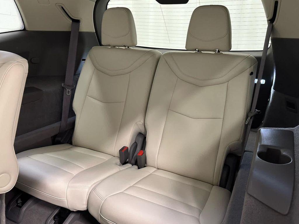 used 2023 Cadillac XT6 car, priced at $43,897