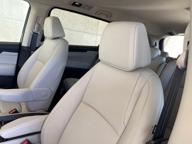 new 2026 Honda Odyssey car, priced at $44,188