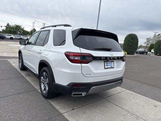 new 2026 Honda Pilot car, priced at $47,511