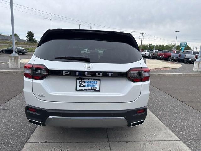 new 2026 Honda Pilot car, priced at $47,511