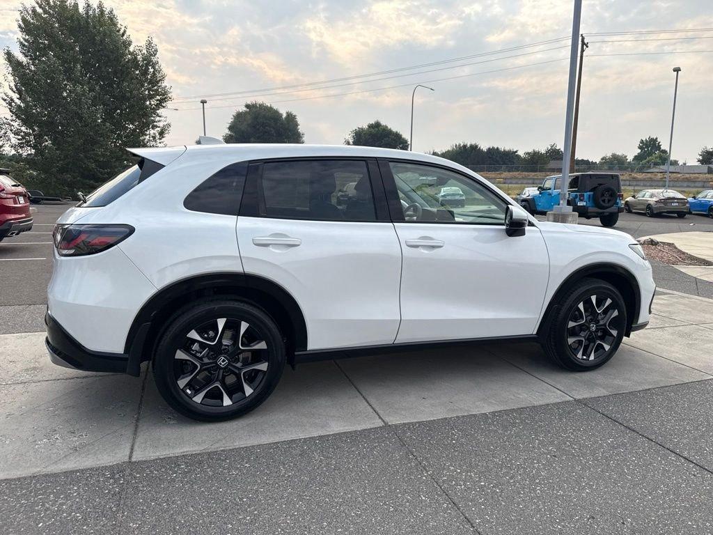 new 2027 Honda HR-V car, priced at $33,955
