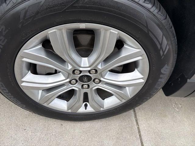 used 2024 Ford Edge car, priced at $28,777