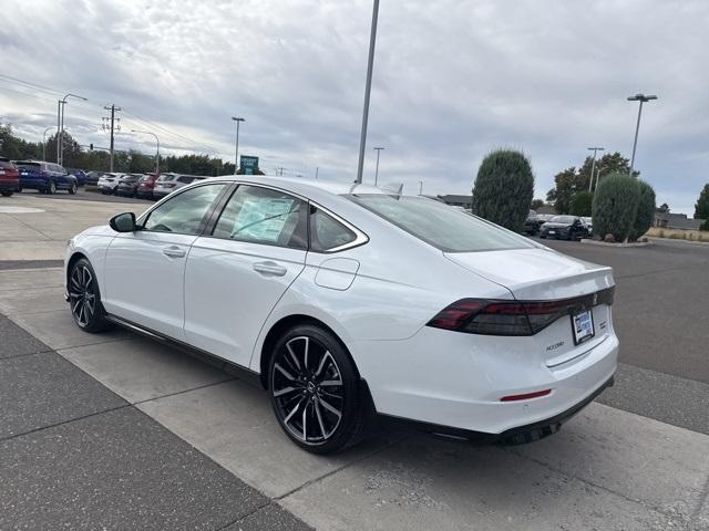 new 2025 Honda Accord Hybrid car, priced at $37,405