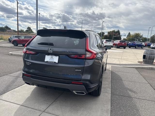 2023 White Honda CR-V Hybrid