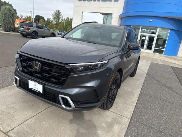 2023 White Honda CR-V Hybrid
