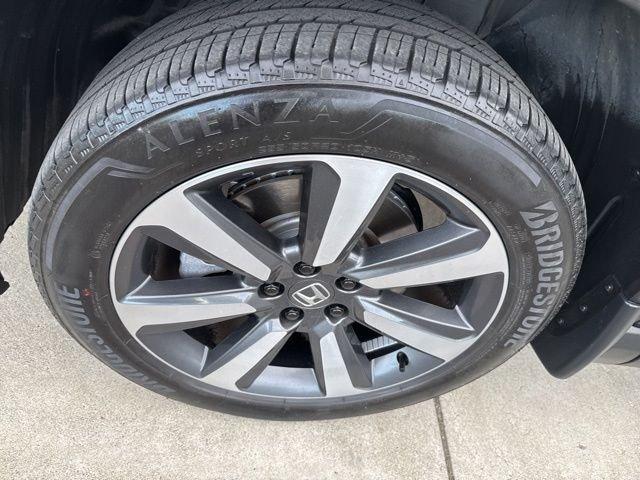 used 2023 Honda Pilot car, priced at $41,877