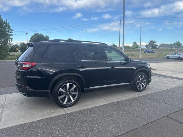 used 2023 Honda Pilot car, priced at $41,877