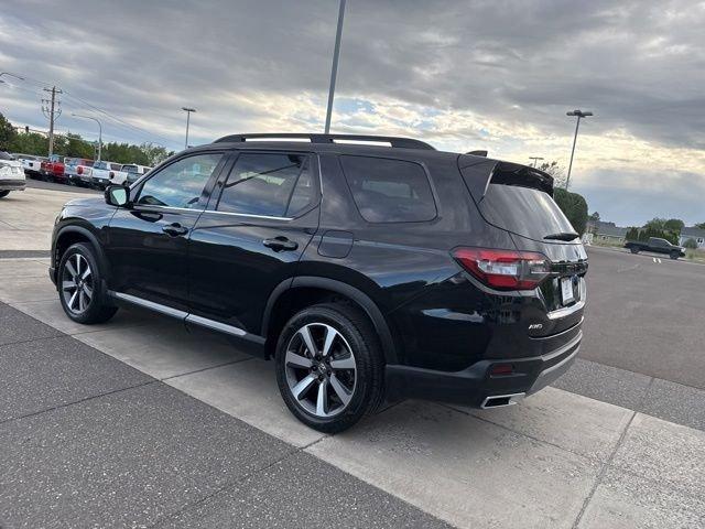 used 2023 Honda Pilot car, priced at $41,877
