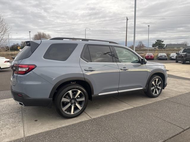 new 2025 Honda Pilot car, priced at $46,702