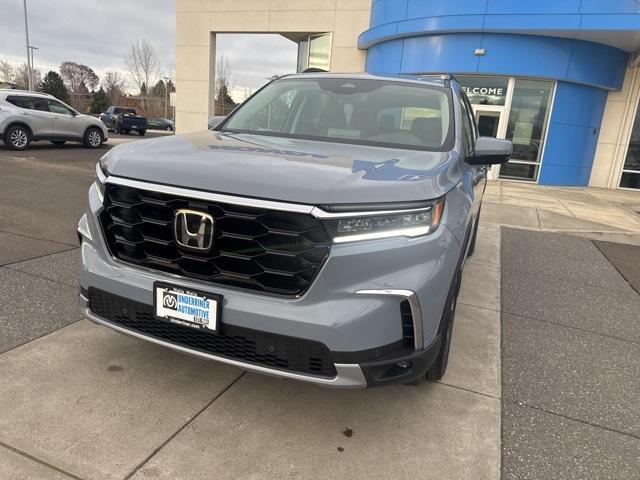 new 2025 Honda Pilot car, priced at $46,702