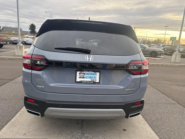 new 2025 Honda Pilot car, priced at $46,702