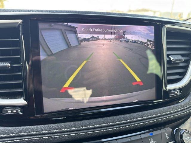 used 2023 Chrysler Pacifica car, priced at $21,984