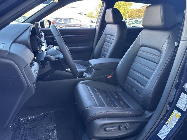 new 2026 Honda CR-V Hybrid car, priced at $41,675