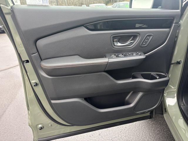 new 2026 Honda Pilot car, priced at $52,345