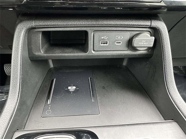 used 2023 Honda Pilot car, priced at $37,498