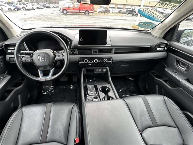 used 2023 Honda Pilot car, priced at $37,498