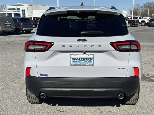 used 2025 Ford Escape car, priced at $24,998