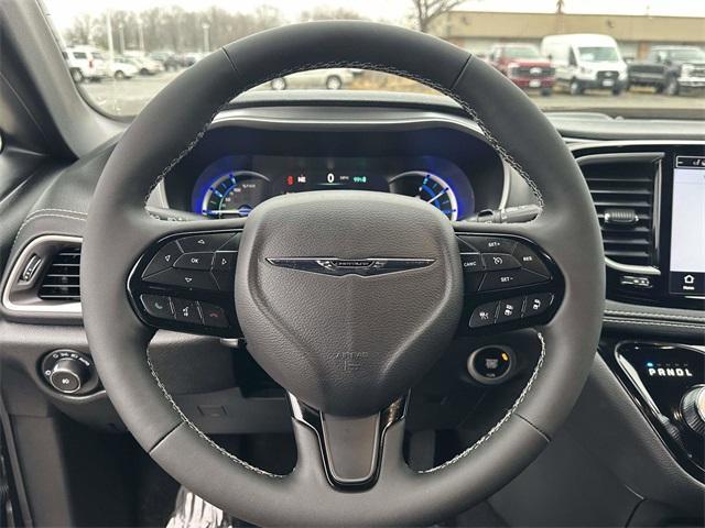 used 2023 Chrysler Pacifica Hybrid car, priced at $28,498