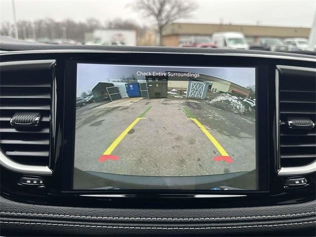 used 2023 Chrysler Pacifica Hybrid car, priced at $28,498