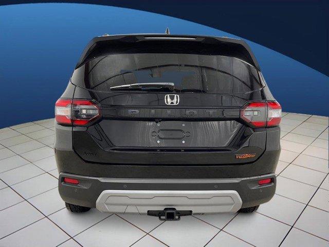 new 2025 Honda Pilot car, priced at $47,839
