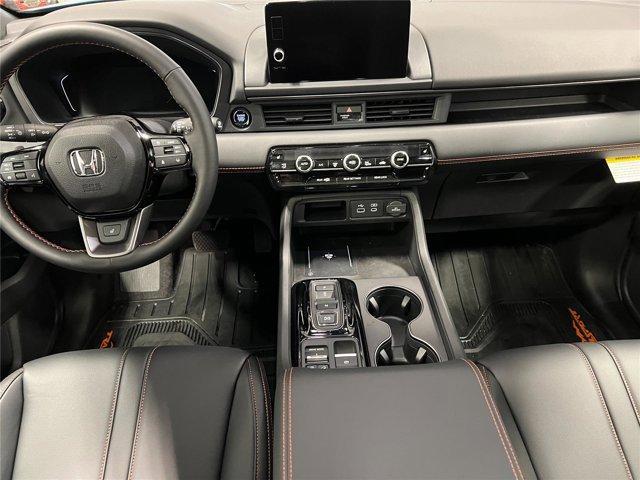 new 2025 Honda Pilot car, priced at $47,839