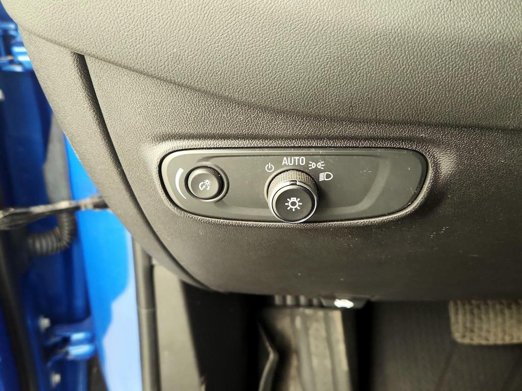 used 2024 Chevrolet Equinox car, priced at $21,998
