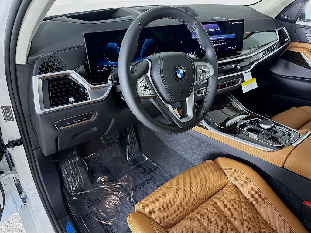 new 2026 BMW X7 car, priced at $93,275
