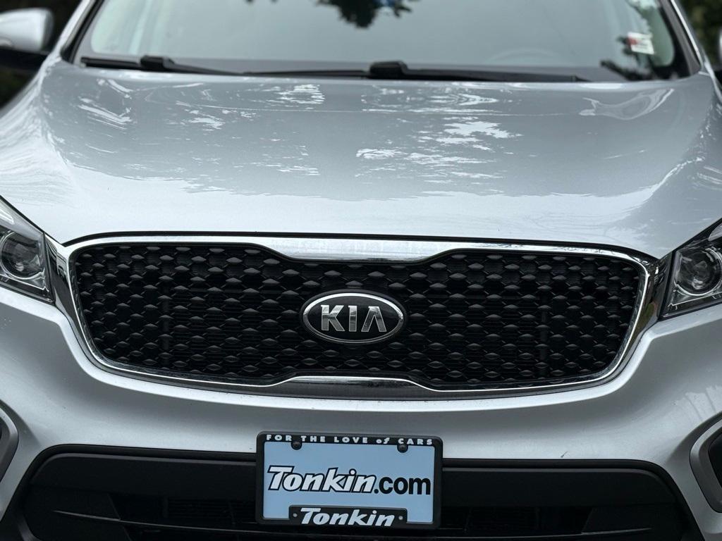 used 2017 Kia Sorento car, priced at $13,818