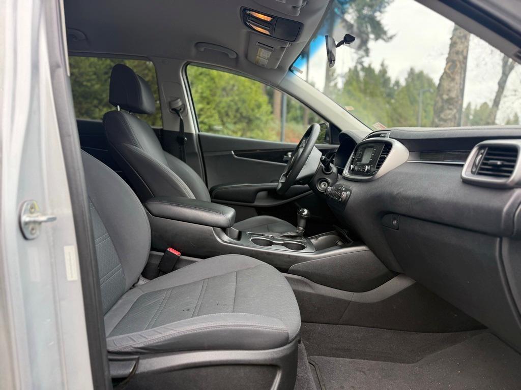 used 2017 Kia Sorento car, priced at $13,818