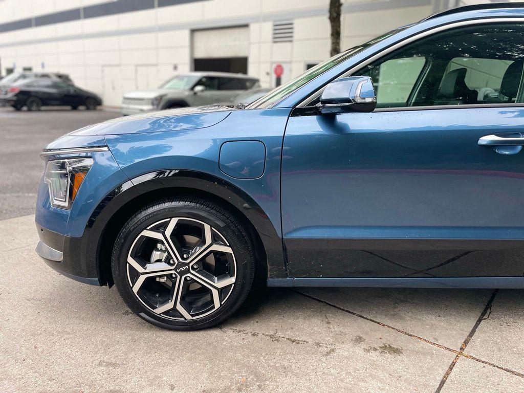 used 2024 Kia Niro Plug-In Hybrid car, priced at $29,730