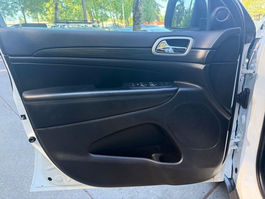 used 2021 Jeep Grand Cherokee car, priced at $23,870