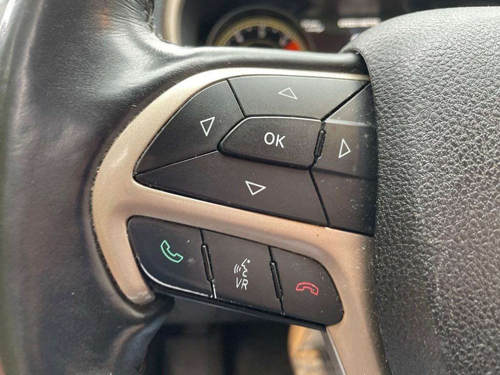 used 2016 Jeep Cherokee car, priced at $8,989