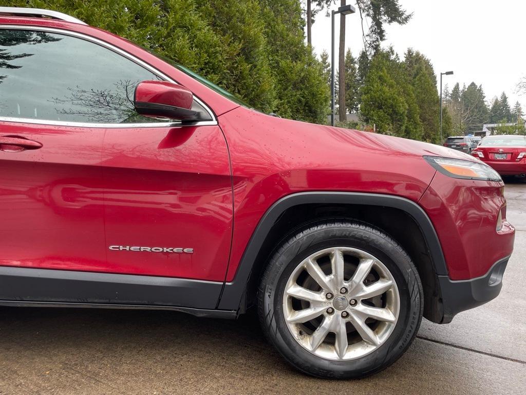 used 2016 Jeep Cherokee car, priced at $8,989