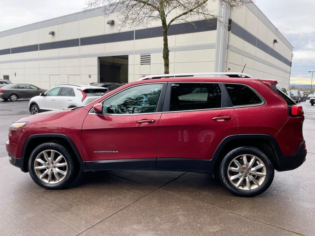 used 2016 Jeep Cherokee car, priced at $8,989