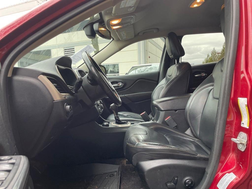 used 2016 Jeep Cherokee car, priced at $8,989