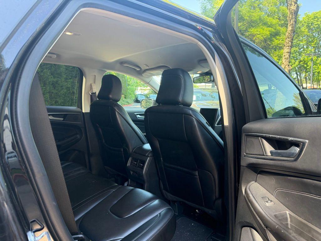 used 2022 Ford Edge car, priced at $21,919