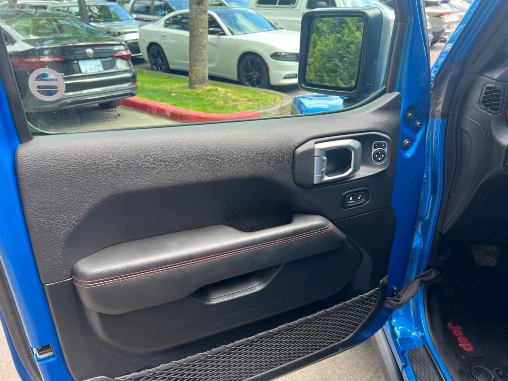 used 2022 Jeep Gladiator car, priced at $34,722