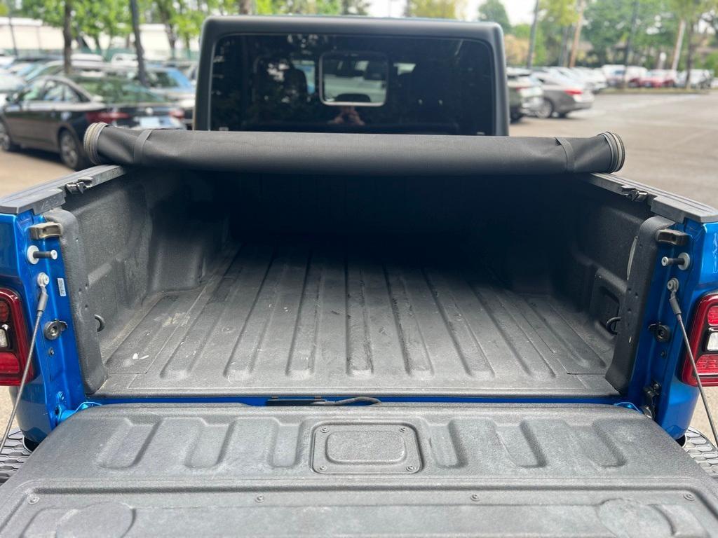 used 2022 Jeep Gladiator car, priced at $34,722