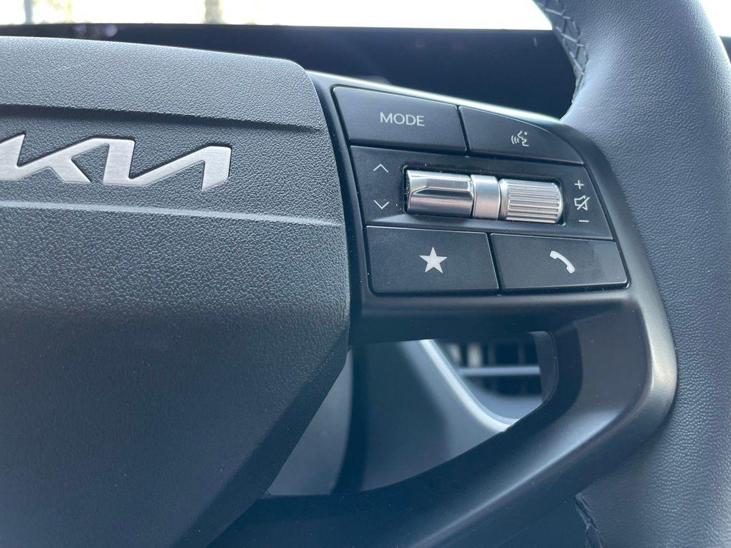 used 2025 Kia K4 car, priced at $21,918