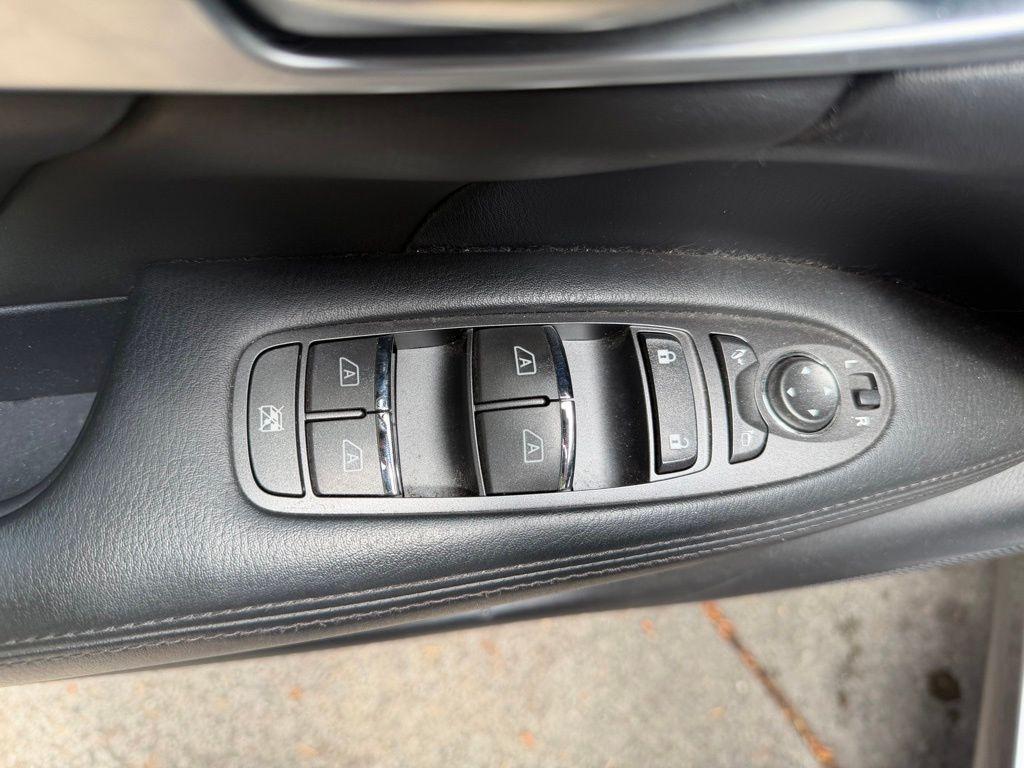 used 2012 INFINITI M35h car, priced at $11,986