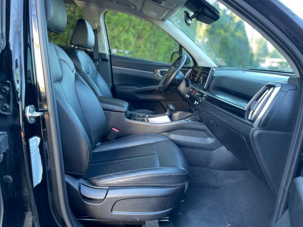 used 2024 Kia Sorento car, priced at $27,768