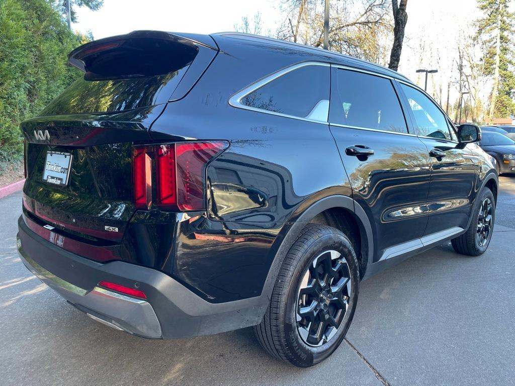 used 2024 Kia Sorento car, priced at $27,768